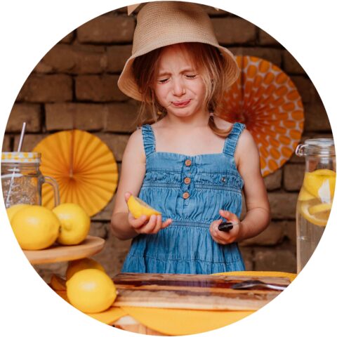 dite s limonadou